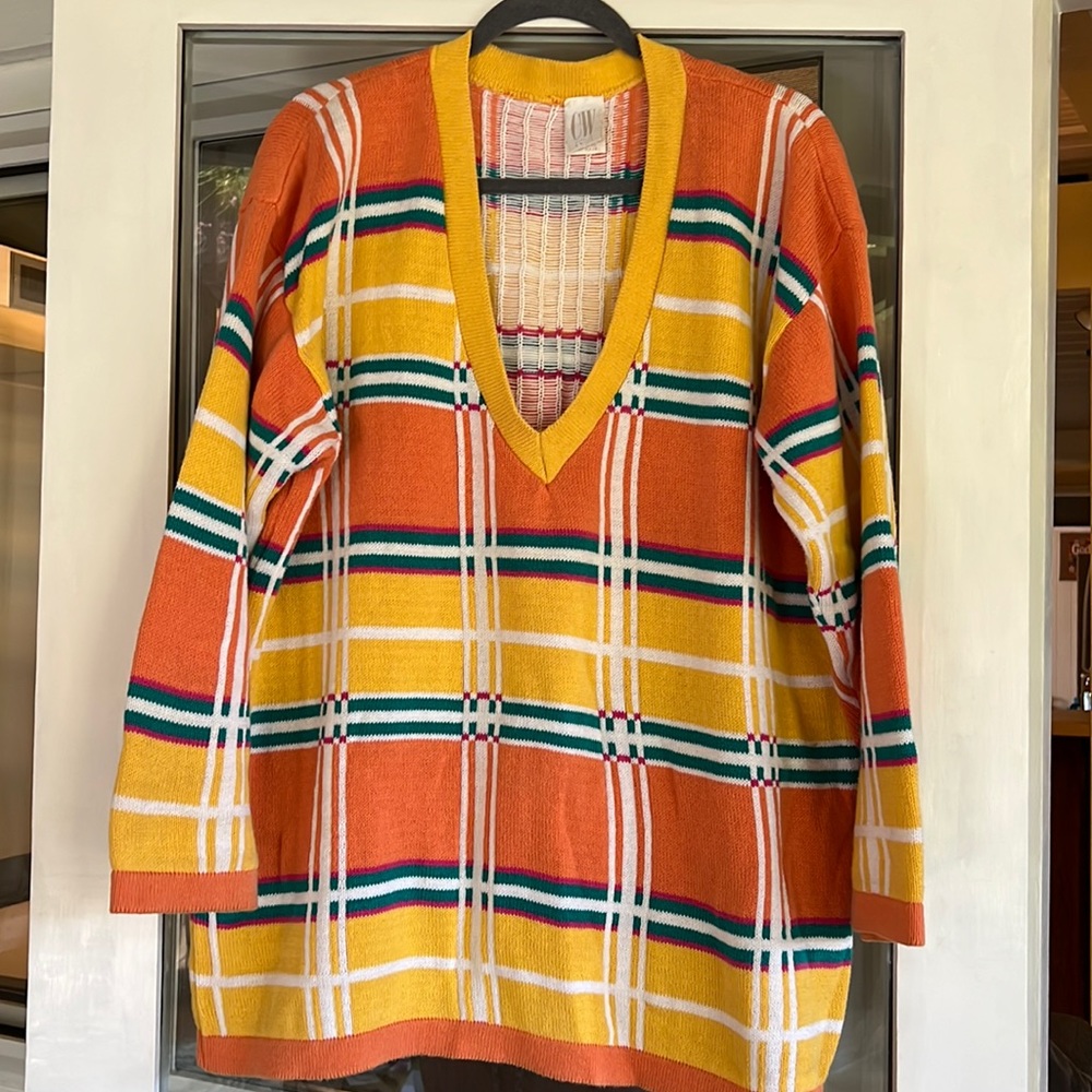 Vintage Clifford and Willis Plaid Vneck sweater
